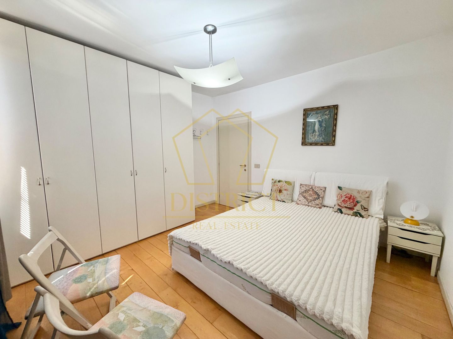 Apartament superb cu 2 camere langa Catedrala, bucatarie separata | Ultracentral - Poză 1