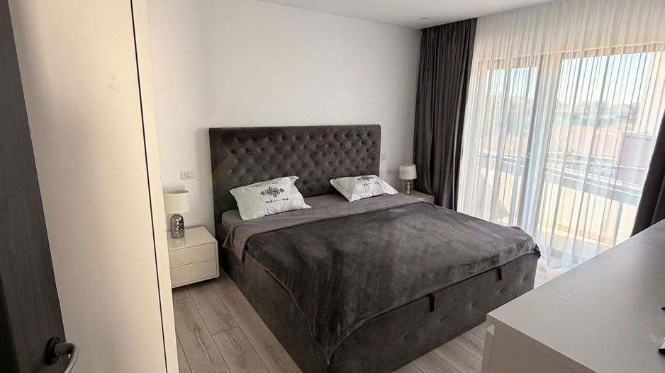 VILĂ MODERNĂ CU 4 CAMERE, CRAMĂ, SI FOIȘOR  | TUNARI – SQUARE HOUSE 2 - Poză 15