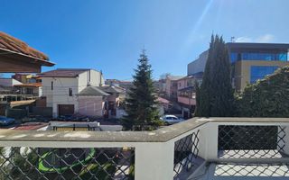 Vilă cu 7 camere în Faleză Nord – acces din 2 străzi/parcare în curte - Poză 3