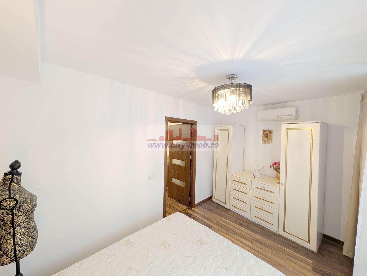 Inchiriere Apartament 3 Camere Herastrau - Poză 9