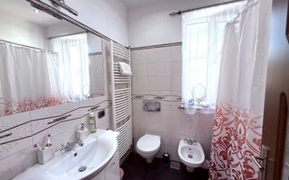 De vanzare casa tip duplex, Str. I.C. Bratianu - Poză 4