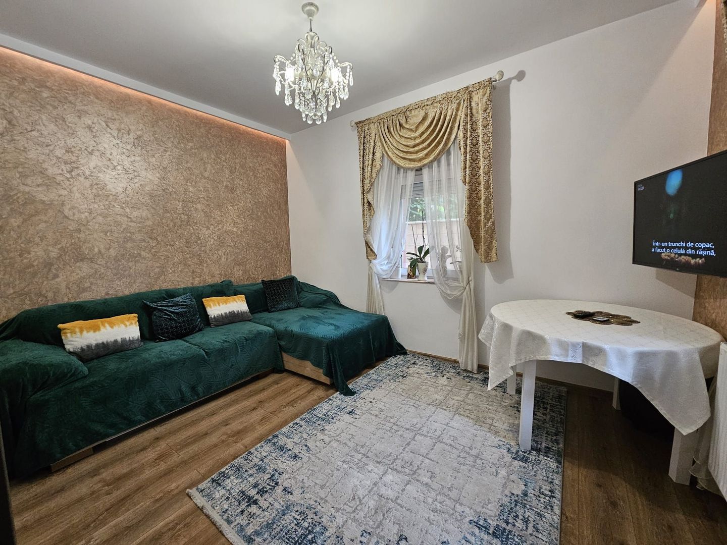 Casa renovata complet – zona Mall – - Poză 6