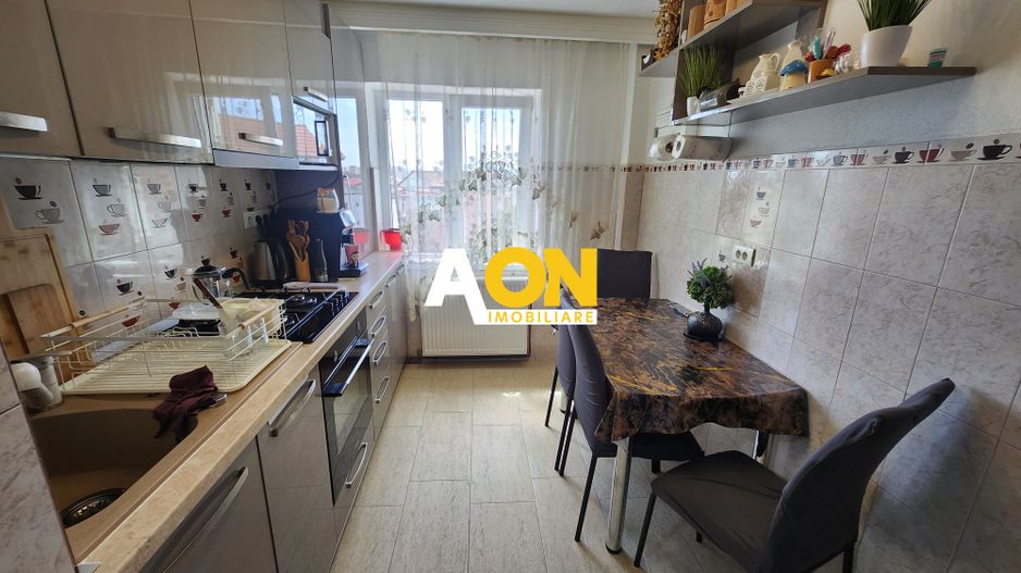 Apartament cu scara interioara, 4 camere, zona OMV Cetate - Poză 9