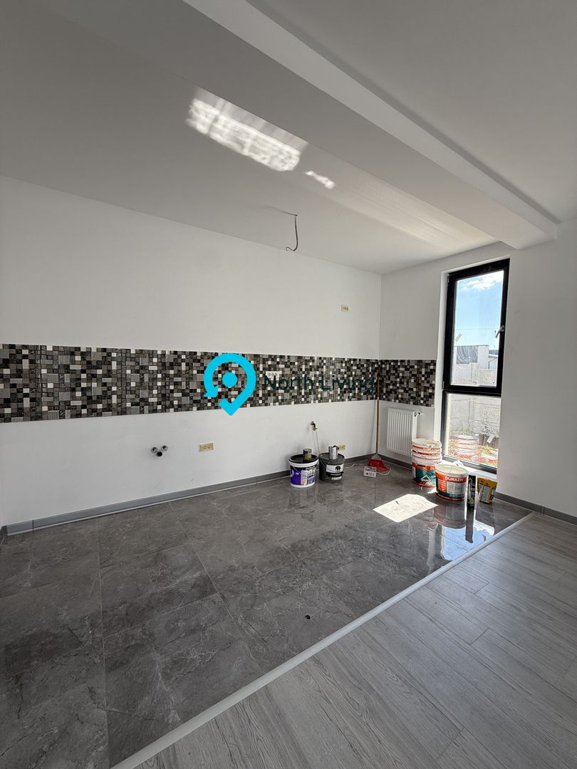 Case individuale de vanzare in Comuna Berceni- strada  Miorita - Poză 1