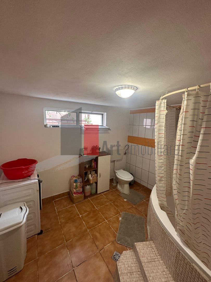 Casă Primitoare pentru Familii – Oferă Spațiu și Confort - Poză 18