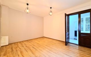 Spatiu birouri de închiriat Brasov - 140 mp # spatii-comerciale-brasov.ro - Poză 1