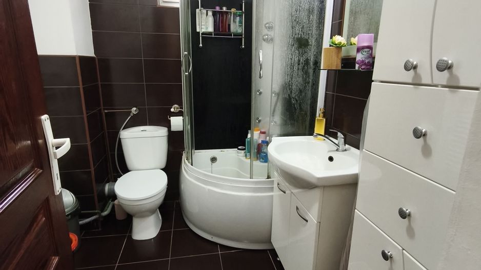 Apartament în bloc nou (2008) cu 1 camere in Tudor, etaj 1 - Poză 5