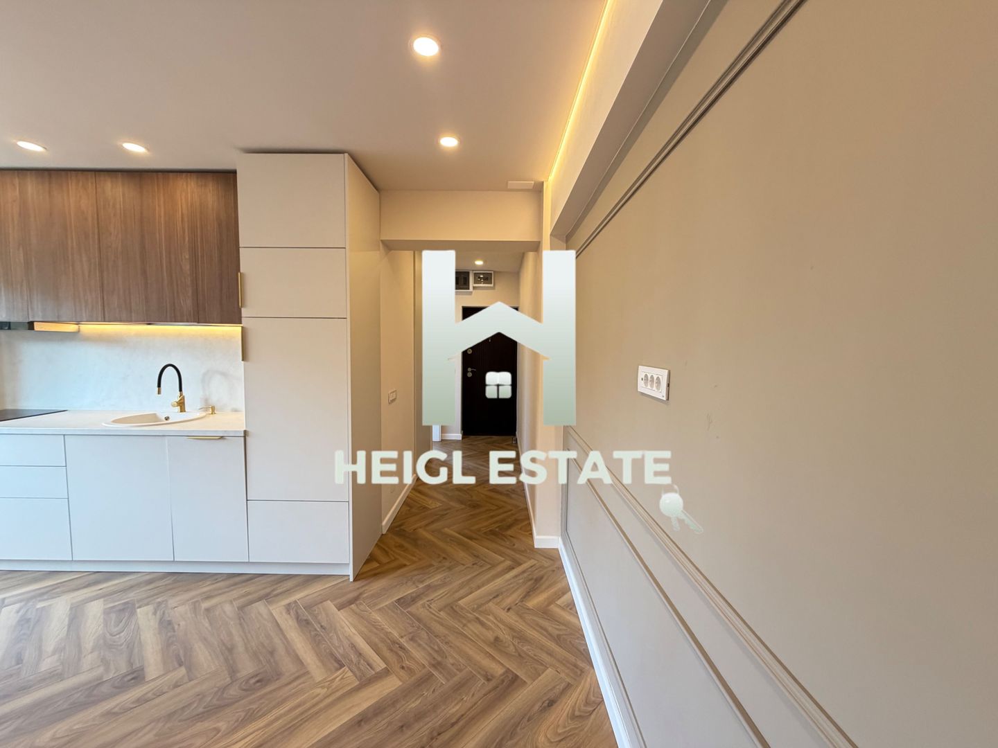 Apartament deosebit cu 3 camere in Centrul Timisoarei - Poză 8