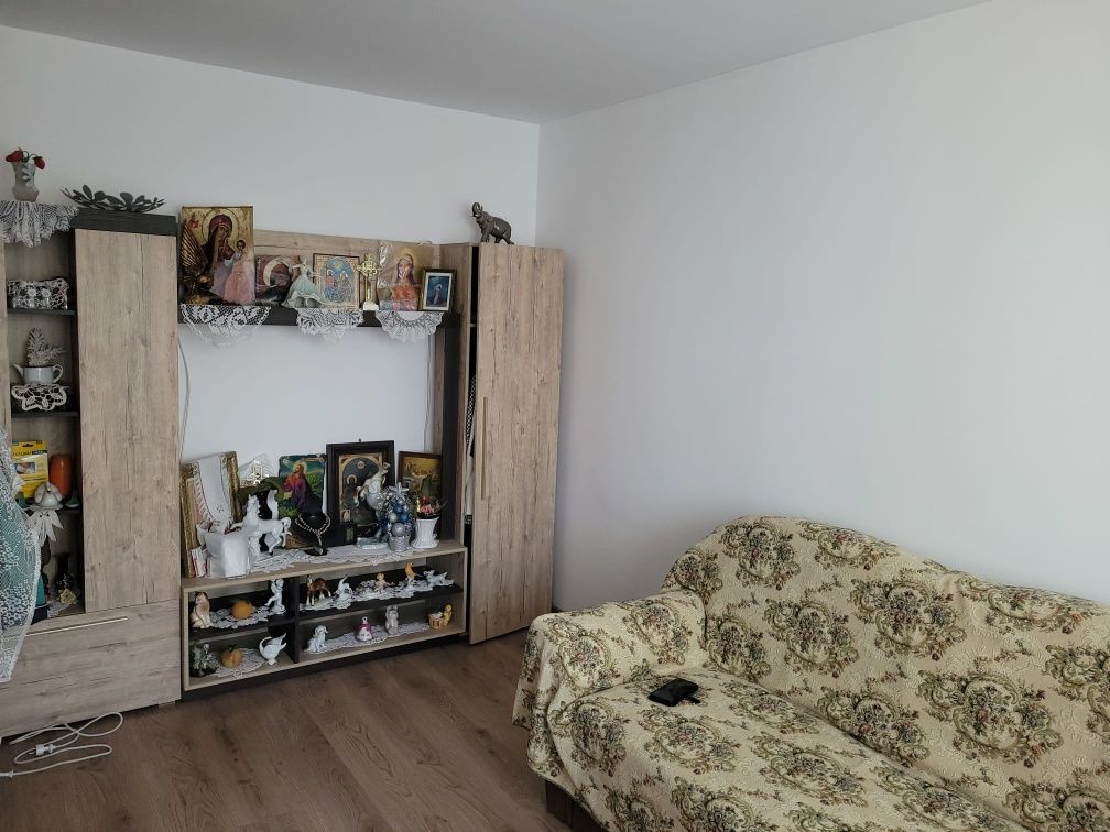 De vânzare: apartament 2 camere-Râul Doamnei-metrou-Drumul Taberei - Poză 1