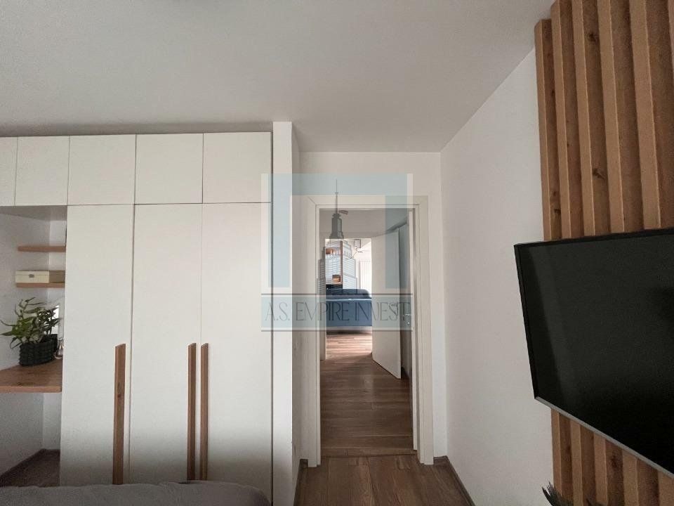 Penthouse 3 camere mobilat-utilat - zona Tractorul (Top City) - Poză 7