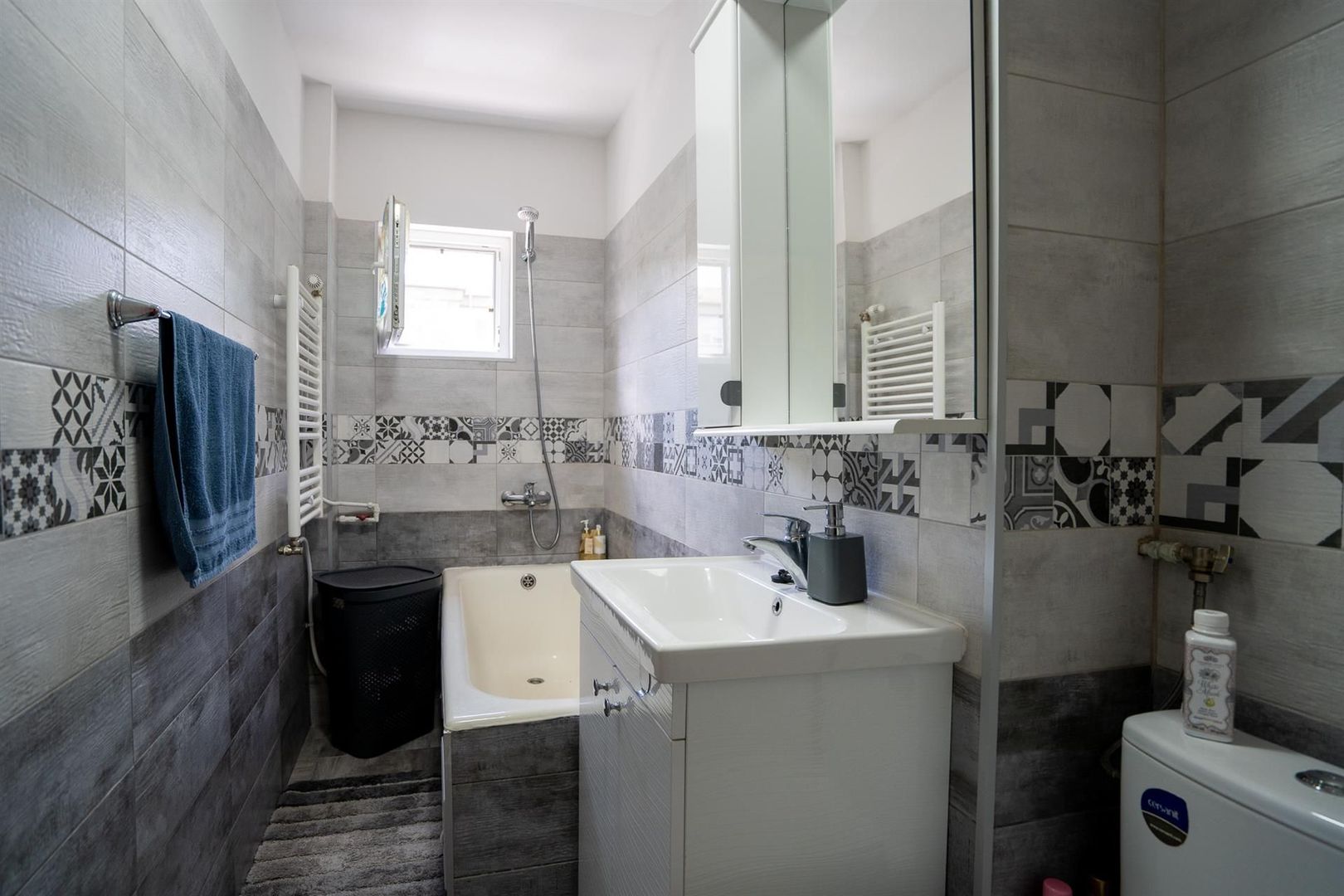 Apartament 3 camere Rogerius etaj 2 - Poză 4