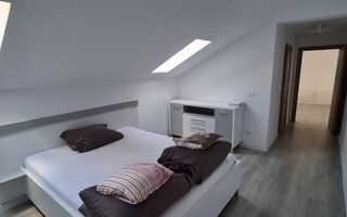 3 camere,  Giroc, la 10 min de Spitalul Judetean, centrala proprie - Poză 1