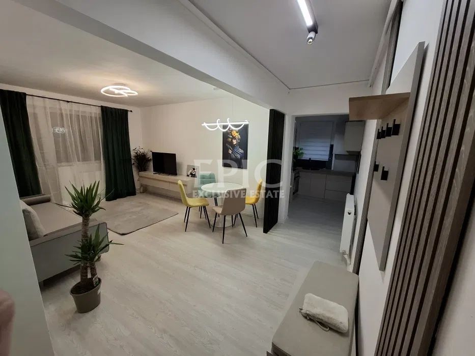 3 camere/Renovat/ Mobilat-Utilat Modern / Etajul 4/ Zona Dâmbu - Poză 1