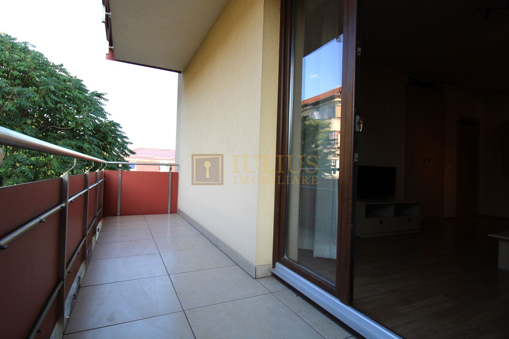 Centrala proprie, bucatarie inchisa si balcon spatios; posibilitate decontare - Poză 14