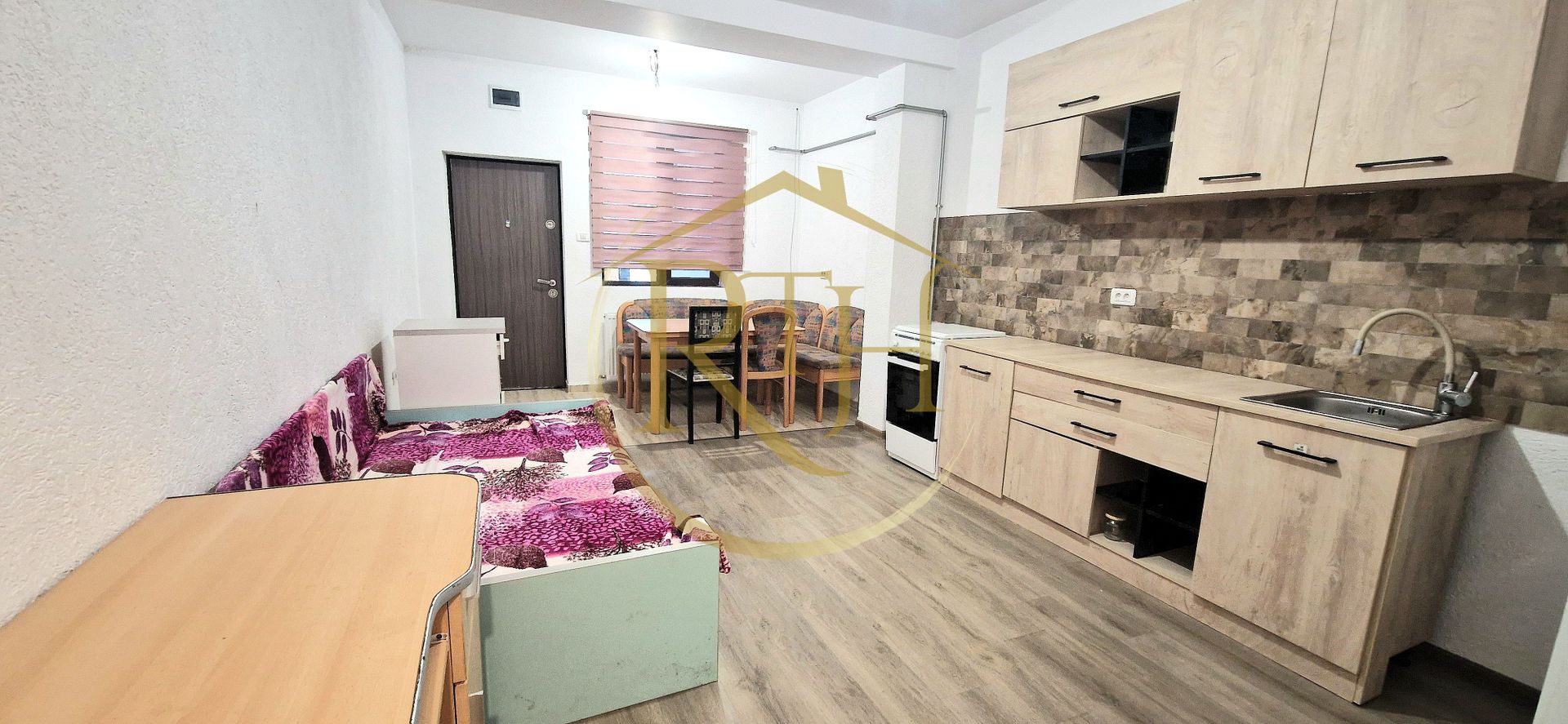 De inchiriat apartment cu 2 camere, bloc nou zona Shopping City,300 euro\luna. - Poză 3