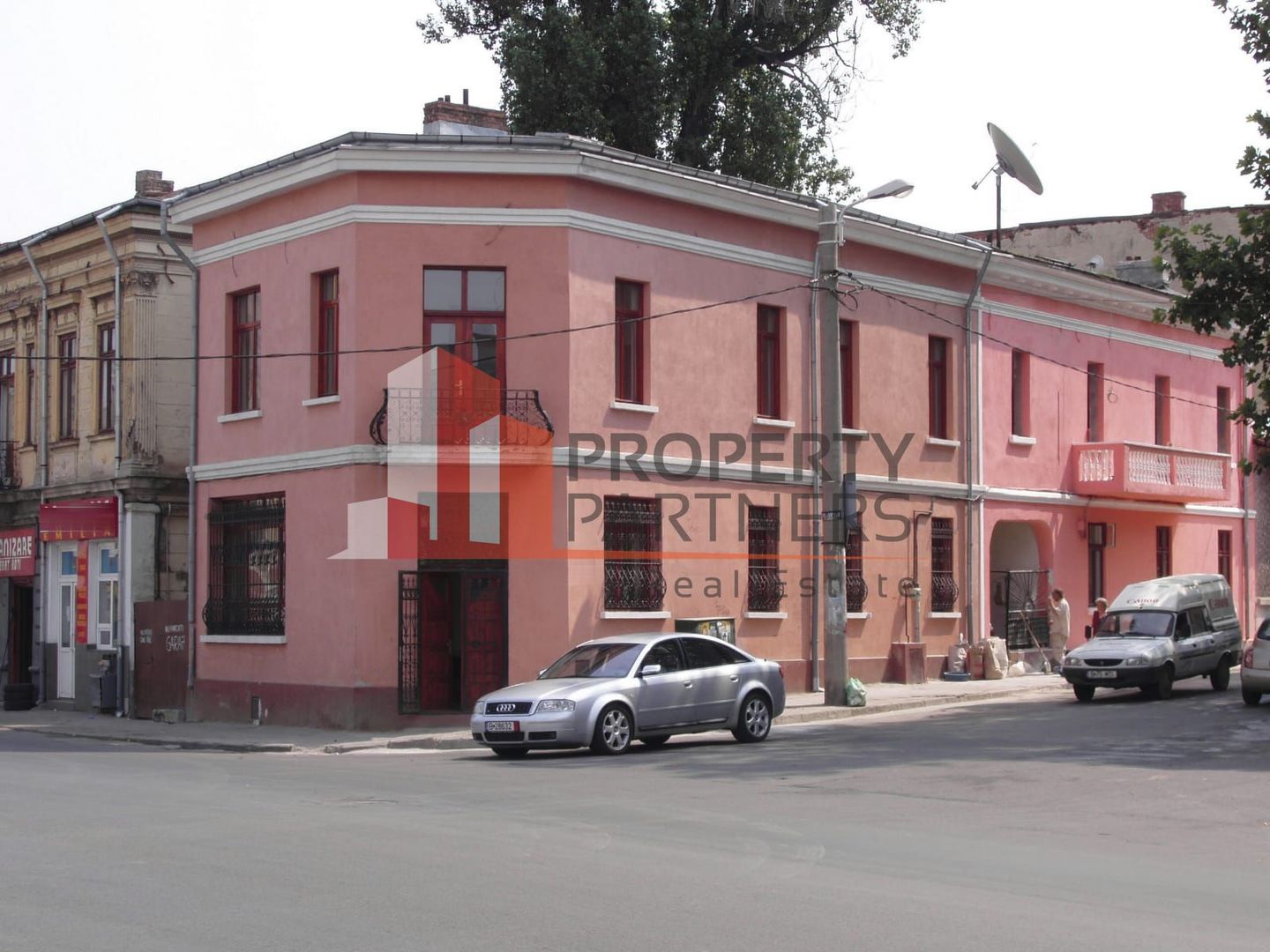 300 mp destinatie mixta zona Traian - Poză 2