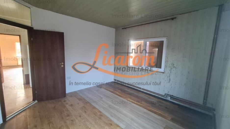 Proprietate in Cristian cu trei constructii+o fundatie,450000euro - Poză 34