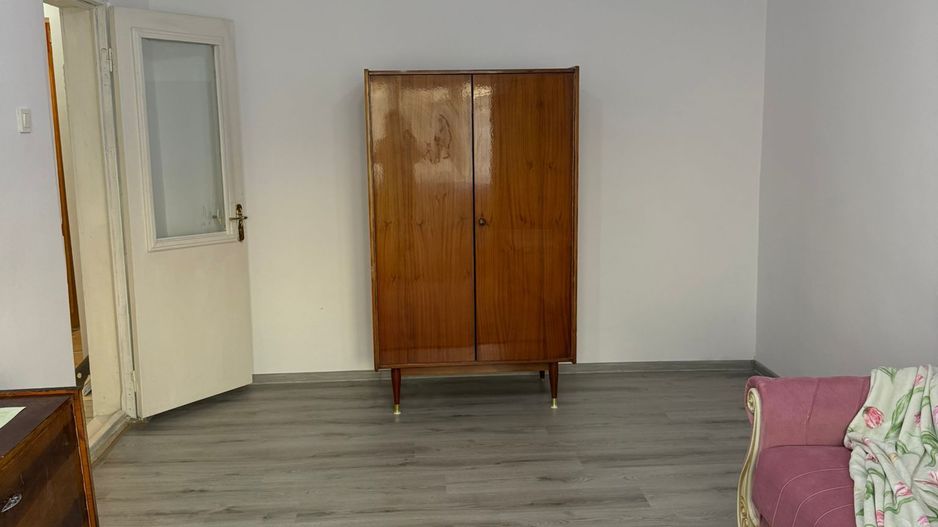De vanzare apartament cu 2 camere, etaj 4/4, recent renovat, 33.000 euro - Poză 8