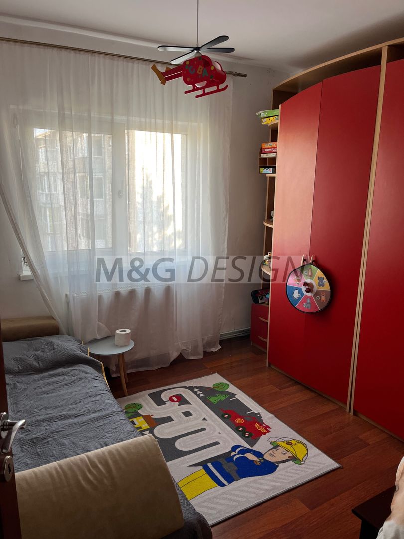 Apartament 4 camere Dambovita cu centrala - Poză 5