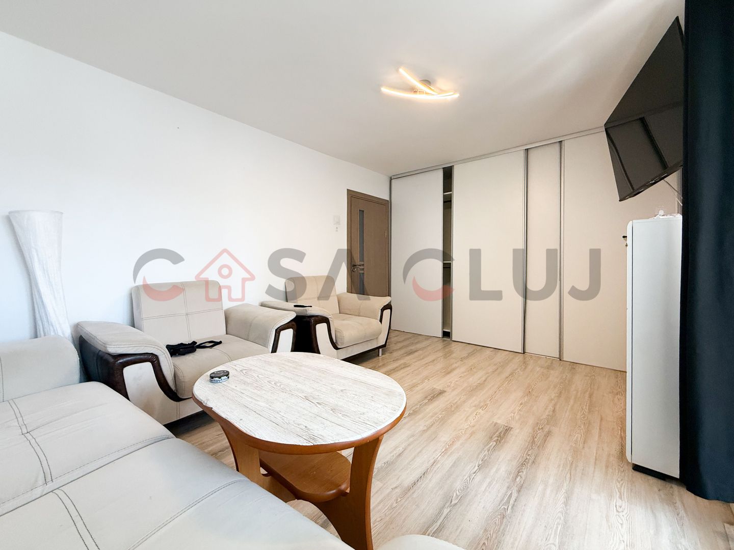 3 camere 2 bai, etaj intermediar, Intre Lacuri - Poză 2