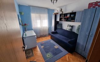 Apartament 3 camere decomandat, zona Aradului - Poză 2