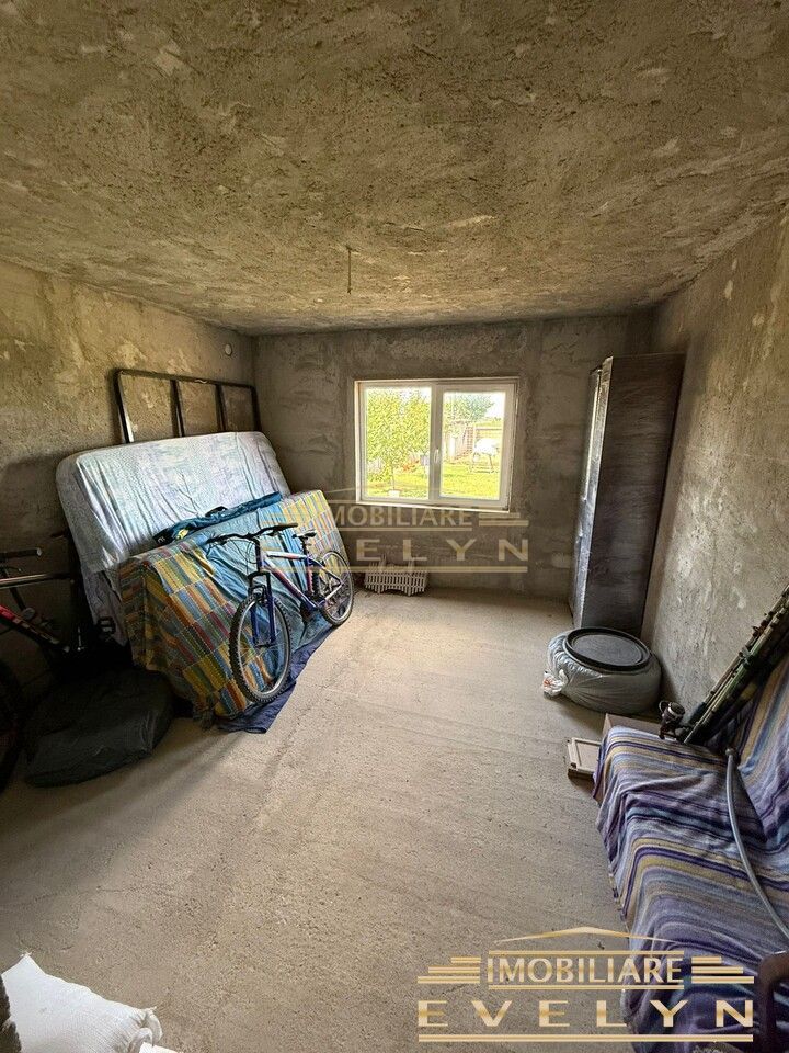 De vânzare casa P+M în Brehuiesti, pozitionata la strada principala - Poză 13