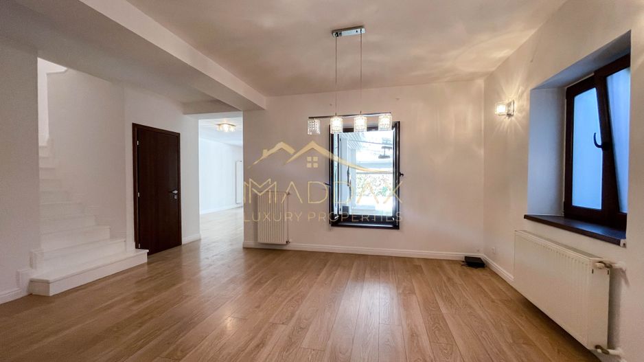 Amazing 6 Rooms Villa // Private Pool // 4 Parking Place / Erou Iancu Nicolae - Poză 12