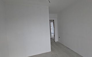 Casa moderna 4 camere 2 bai 3 locuri parcare si pivnita in Cisnadie - Poză 8