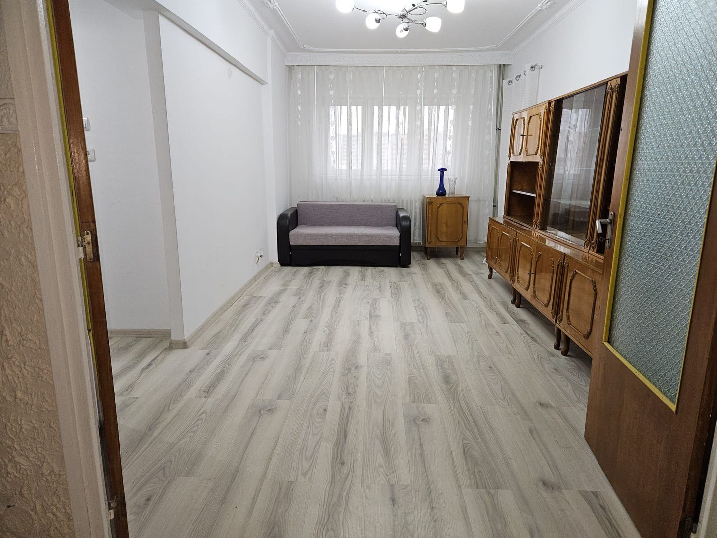 AP. 4 CAMERE VACARESTI, LOC PARCARE, PET-FRIENDLY, METROU 14 MINUTE - Poză 1