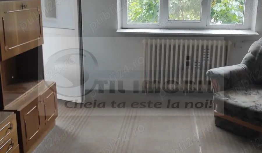 Liber, de vanzare apartament 2 camere, decomandat, Piata Cug - Poză 1