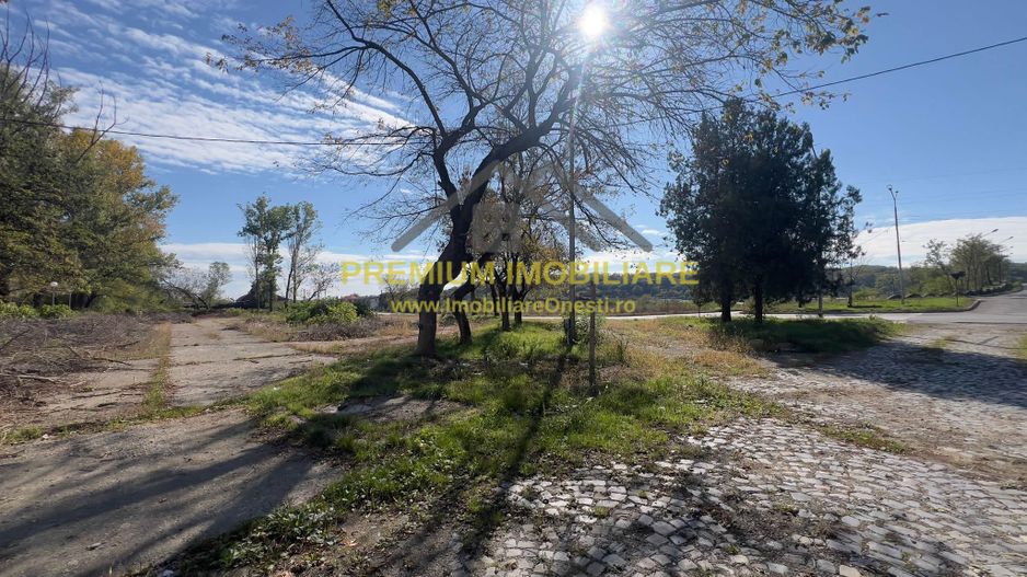 Teren plus Cladire in Onesti - Poză 5