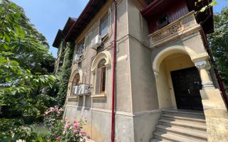Oportunitate achizitie vila boiereasca 12 camere-Cotroceni- Singura in curte - Poză 1