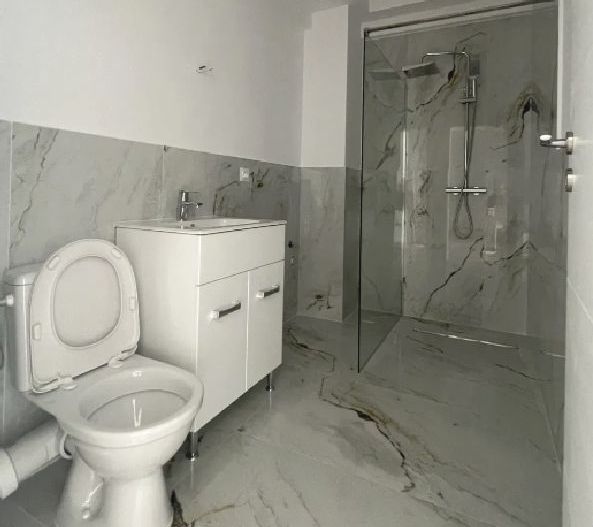 Apartament 2 camere bloc nou Cetate et.1 58 mp. - Poză 5