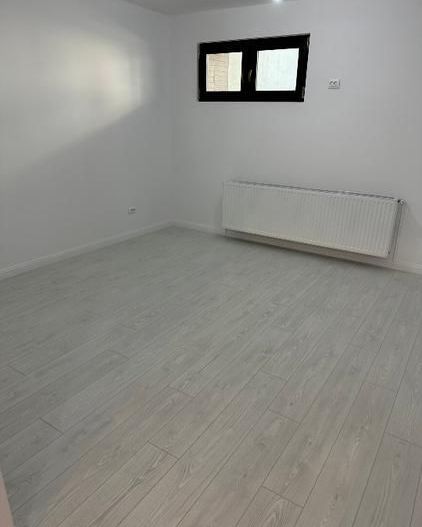 De vanzare Apartament 3 Camere Crangasi - Poză 4