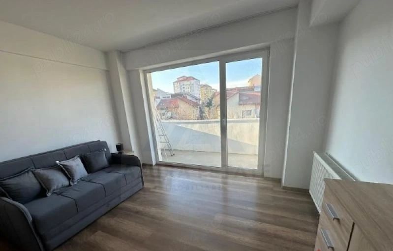 Garsoniera 37 mp balcon etaj 3 cu lift zona Mihai Viteazu - Poză 1