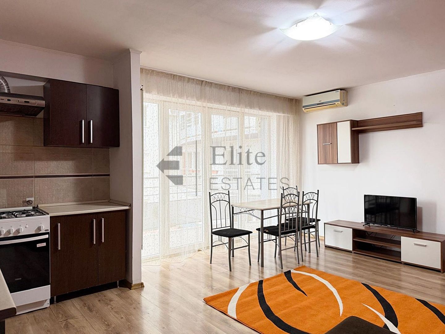 Apartament cu 2 camere in Nufarul Plaza - Poză 1