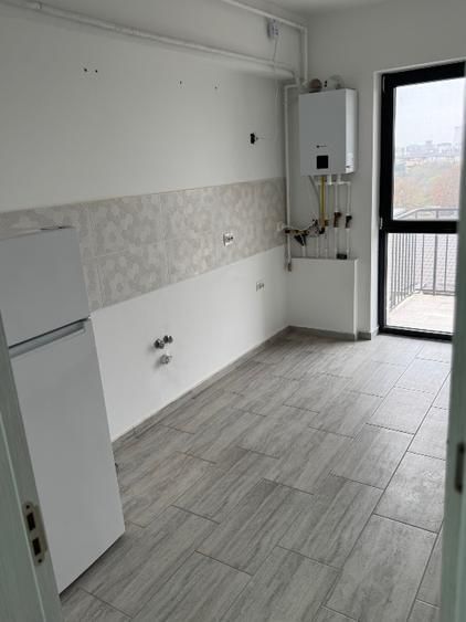 De inchiriat apartament cu 2 camere NEMOBILAT , Metalurgiei sector4 - Poză 5