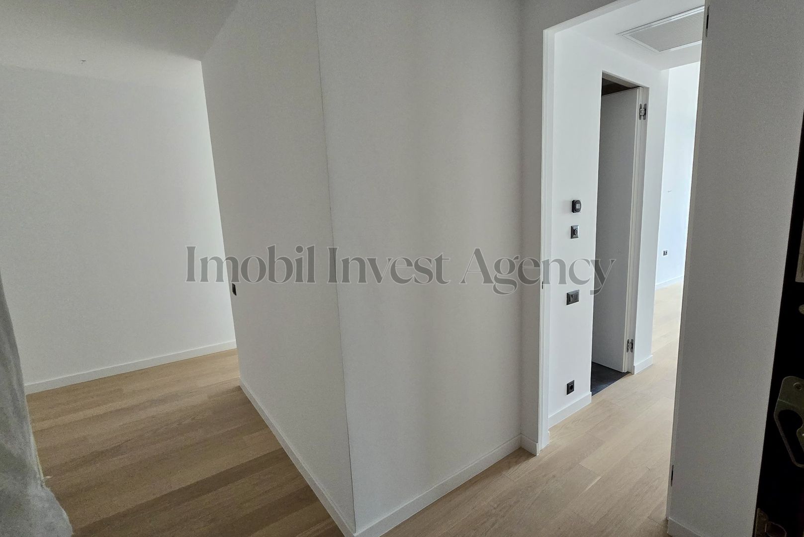 Apartament cu 3 camere de vanzare in Herastrau - Poză 6