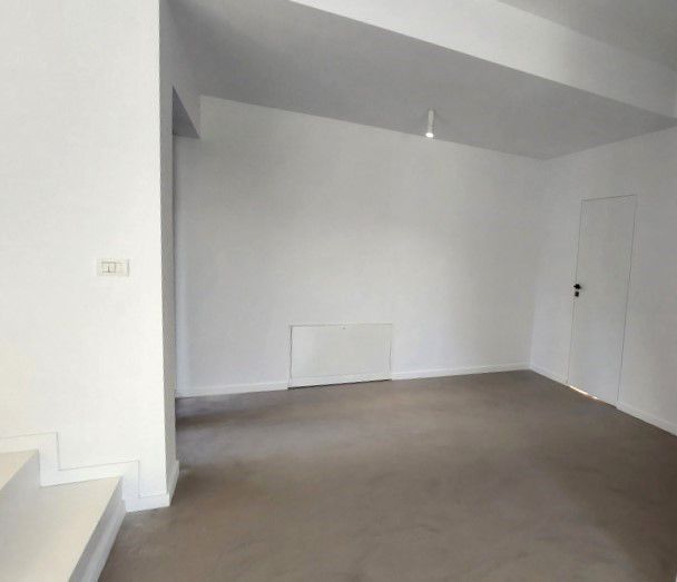 O casa simpla alba dar totusi sofisticata zona Pipera - Poză 17