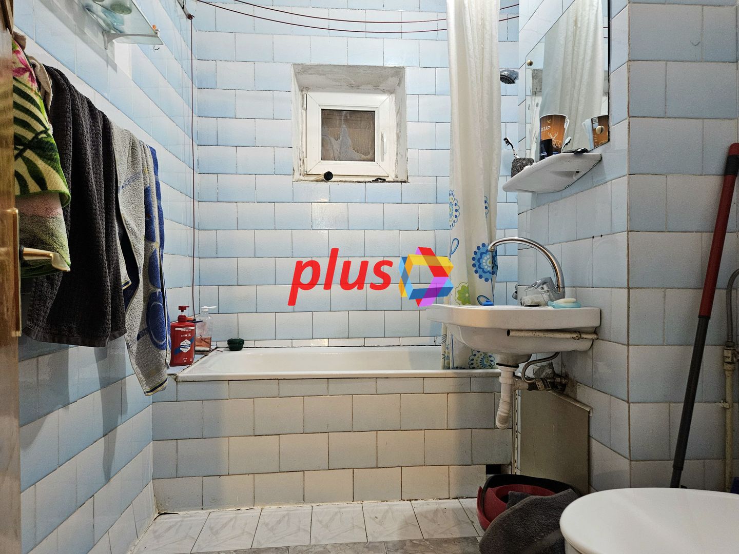 Apartament cu trei camere, zona Racadau 76 mp - Poză 7