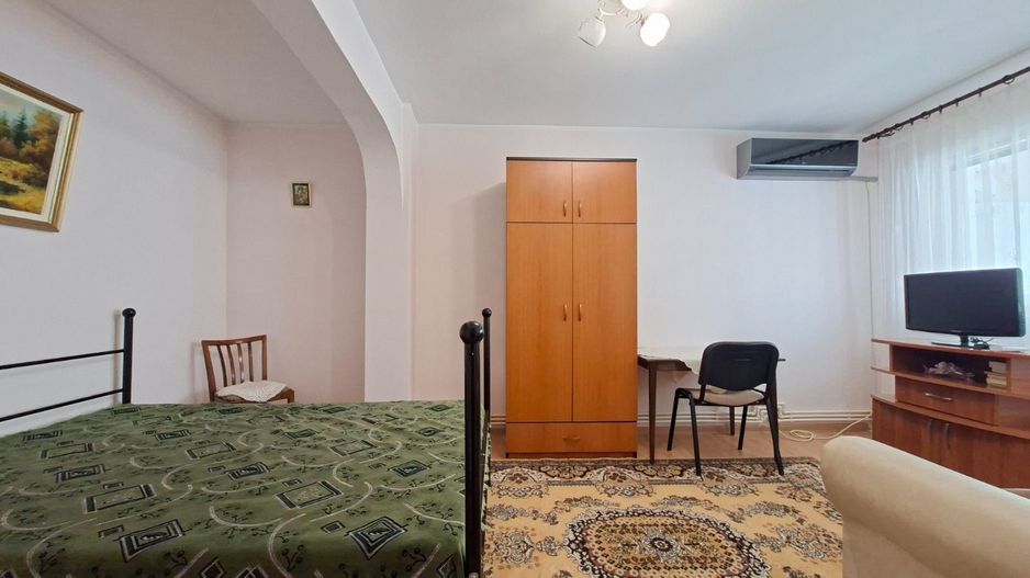 De inchiriat apartament cu o camera, etaj 1, Faleza, 285 euro - Poză 2