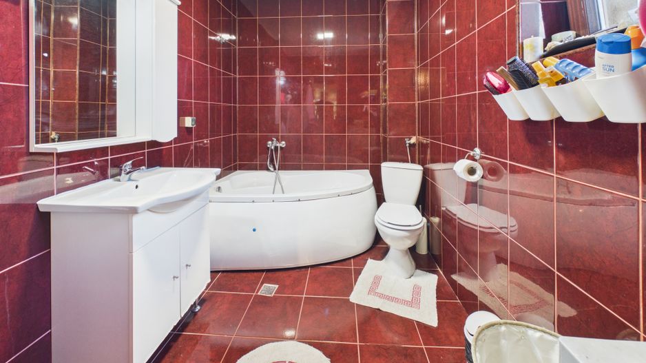 Vilă 10 camere + spațiu comercial | teren 1.300 mp | Otopeni 23 August - Poză 21