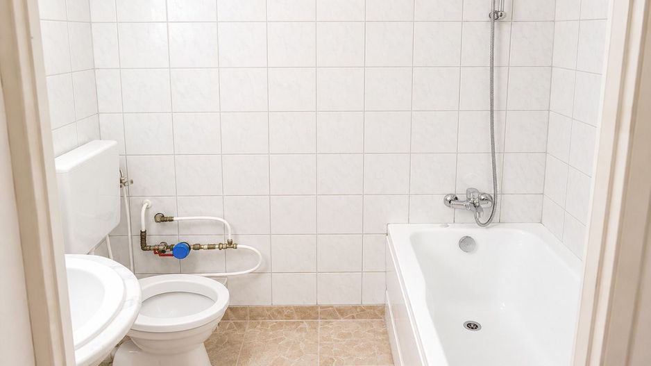 Apartament de 3 camere, decomandat, zona Politehnica - Poză 5