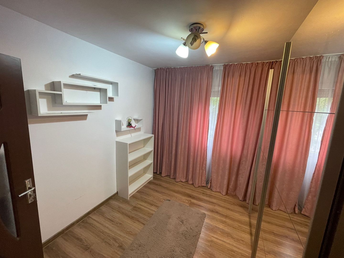 Apartament 4 camere I Titan I Vanzare - Poză 2