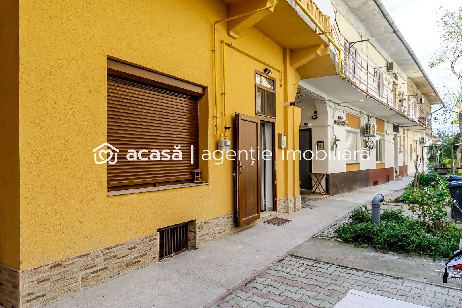 Apartament la parter, liniște și confort în centrul Aradului. - Poză 1
