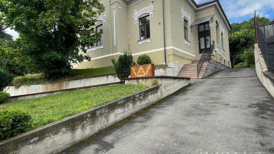 Casa superba ideala sediu firma! - Poză 2