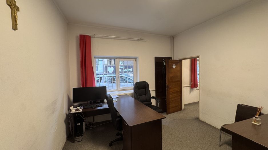 Vilă P+1 | Str. Vlad Județul 55 teren 300m | Birouri sau producție - Poză 10