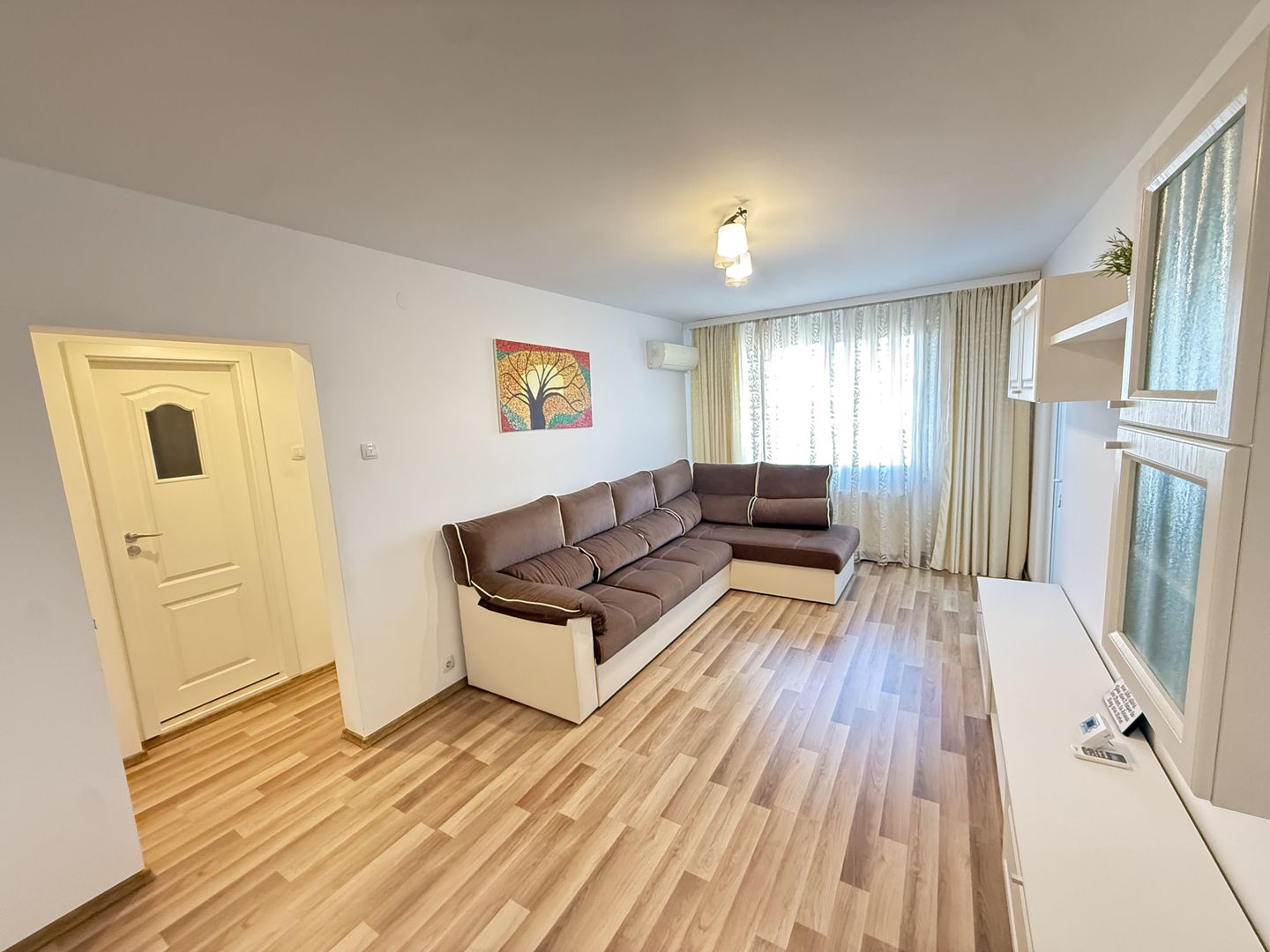 Apartament 4 camere Lacul Tei Teiul Doamnei - Poză 1