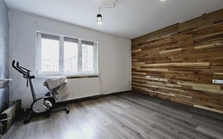 Apartament cu 3 camere decomandate - Poză 3