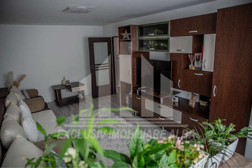 Apartament cu 2 camere decomandate, 2 bai, etaj intermediar, Ampoi 1 - Poză 1